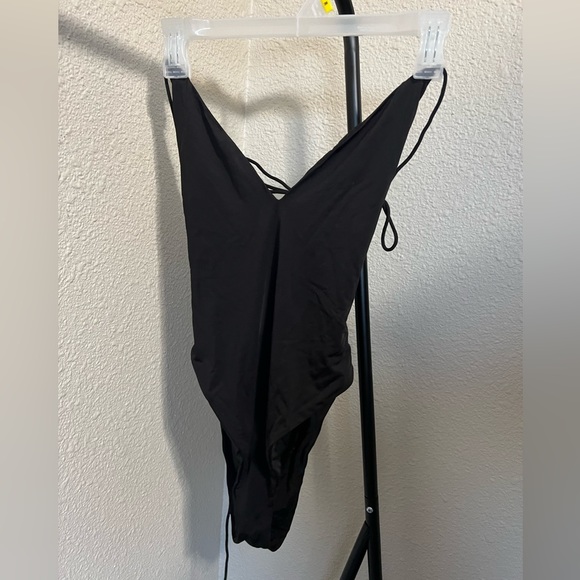 Super down black one piece swimsuit - Picture 3 of 4